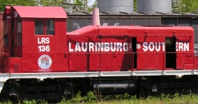 LRS 136 with N&W freight car