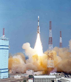 India launches a powerful GSLV rocket toward space.
